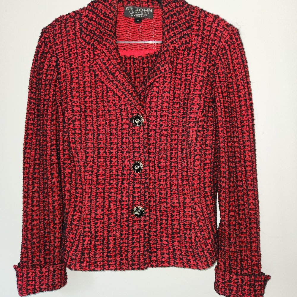 St. John Couture 6 Skirt Suit